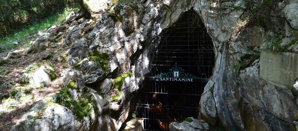 Cueva de Santimamine